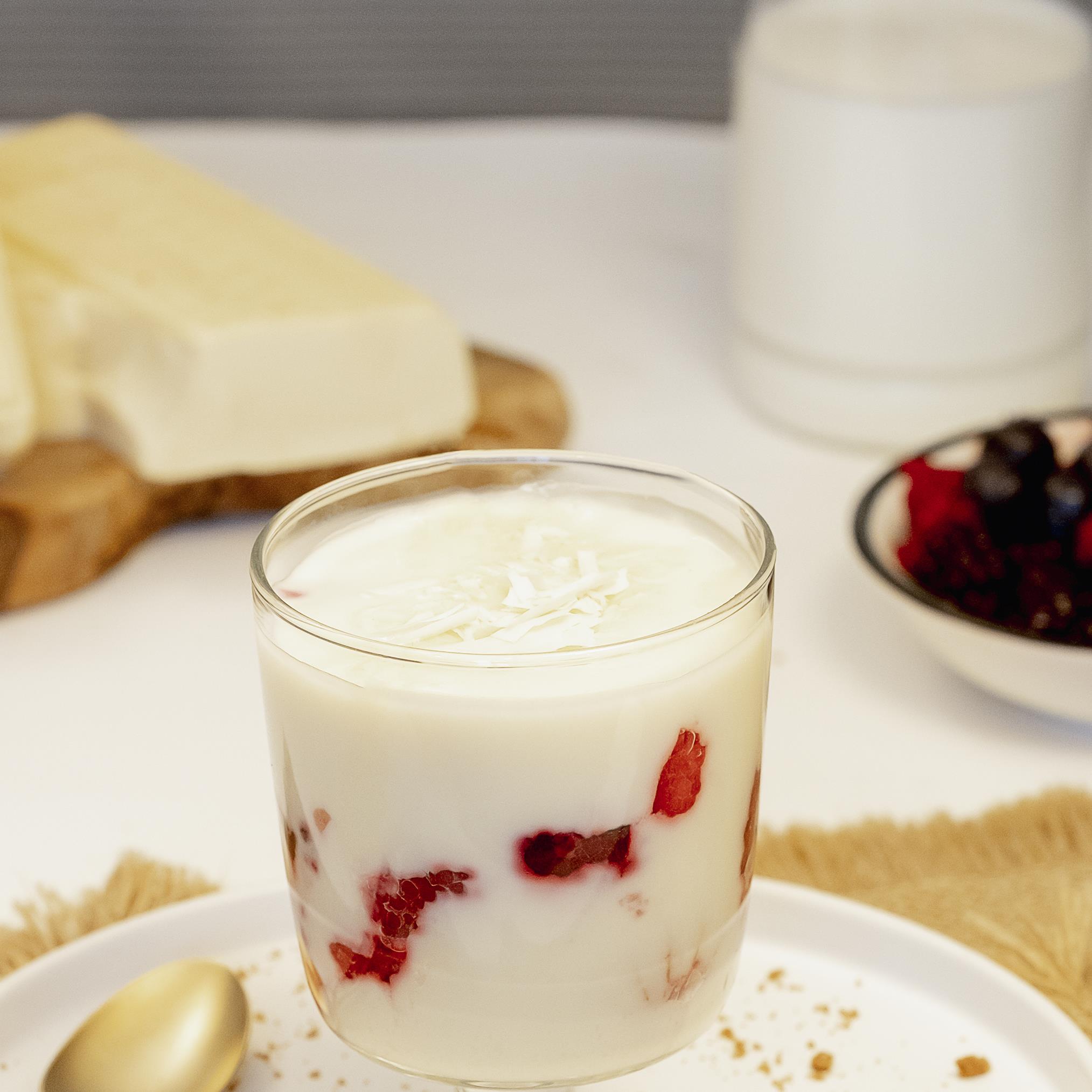 Orman Meyveli Profiterollü Magnolia