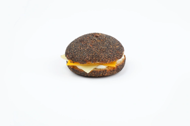 Üç Peynirli Sandviç